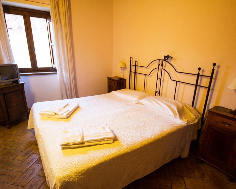 Agriturismo Il Casale Degli Amici Norcia Buitenkant foto