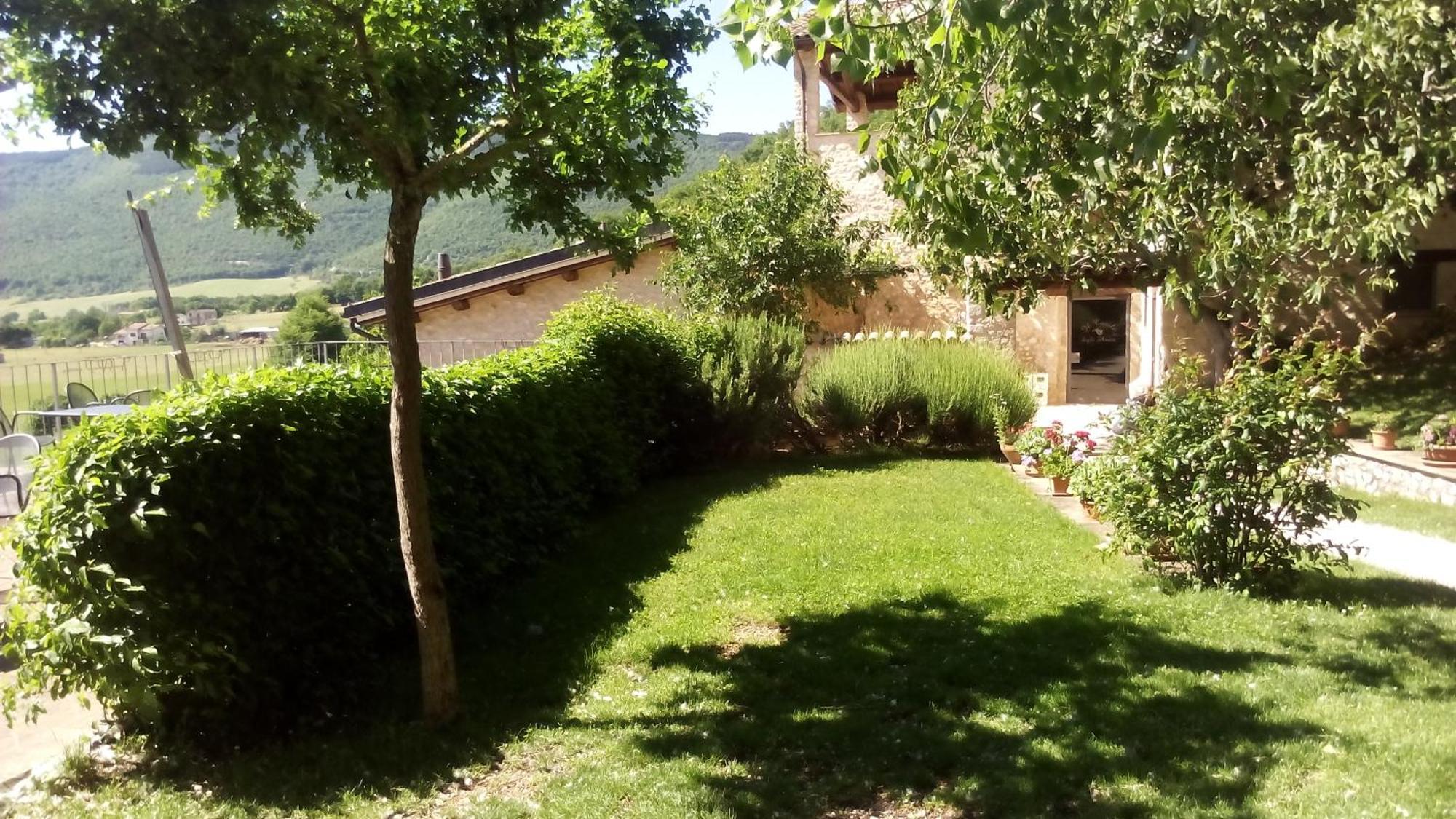 Agriturismo Il Casale Degli Amici Norcia Buitenkant foto